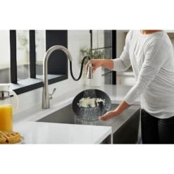 Simplice Single-Handle Pull-Down Sprayer Kitchen Faucet With DockNetik And Sweep Spray In Vibrant Stainless -Hardware Store 4f4570549d12fc8b6dd9408cbc8c8127 1800x1800